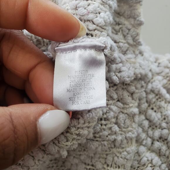 Almost Famous Cream Soft Crop Sweater L - Picture 6 of 7